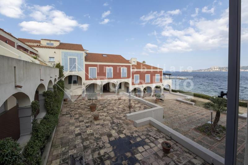 Vila 12 Centro - Trilocale Vista Mare Sul Faro Di Porto Faro Palau Exteriér fotografie